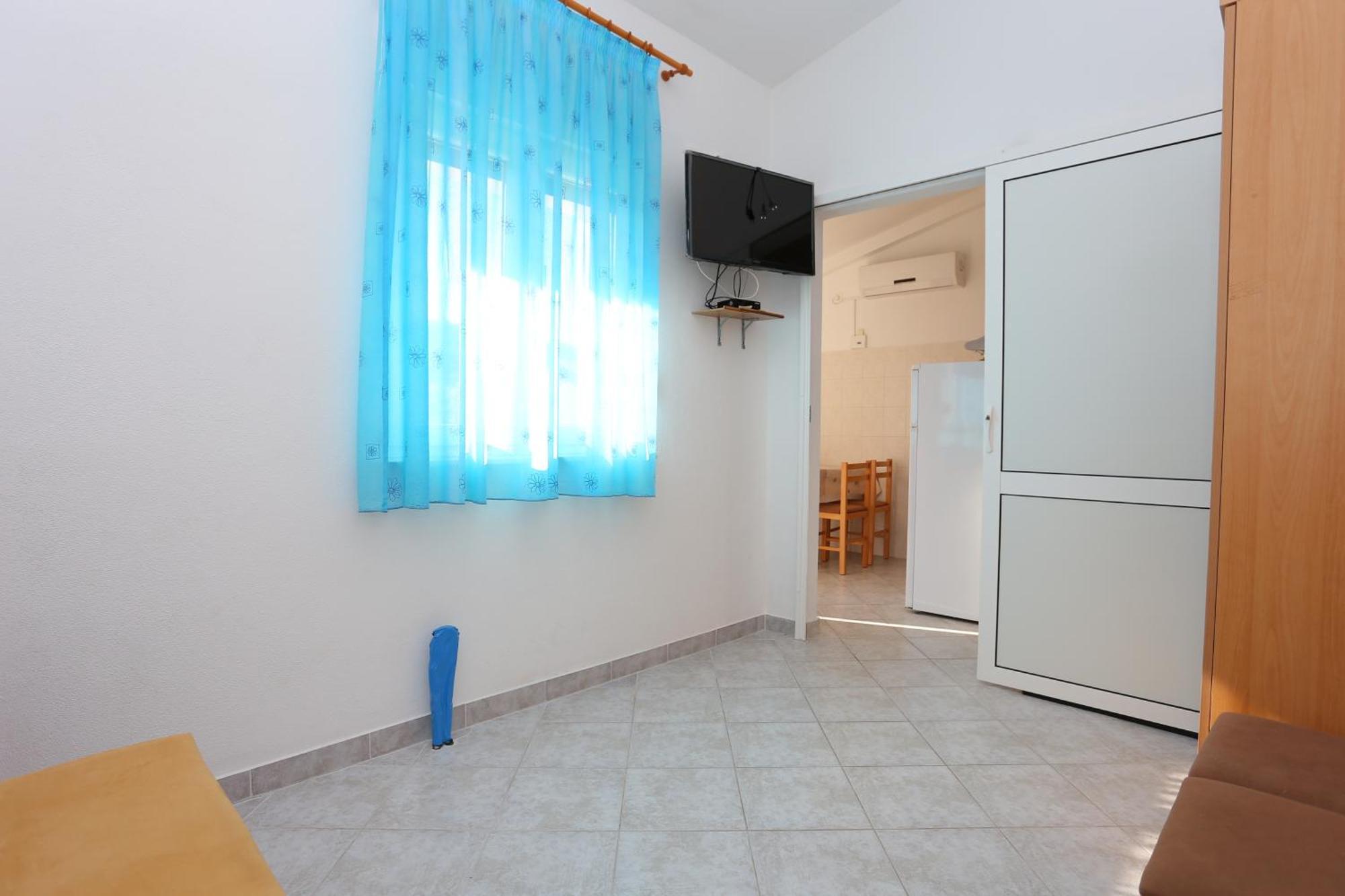 Apartments By The Sea Slatine, Ciovo - 14541 部屋 写真